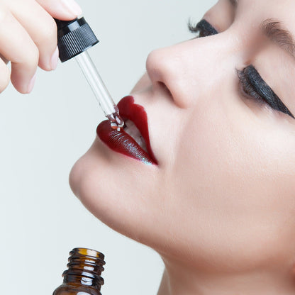 GoPlay Cosmetics - Texture transforming Moisture Drops - Lip Oil